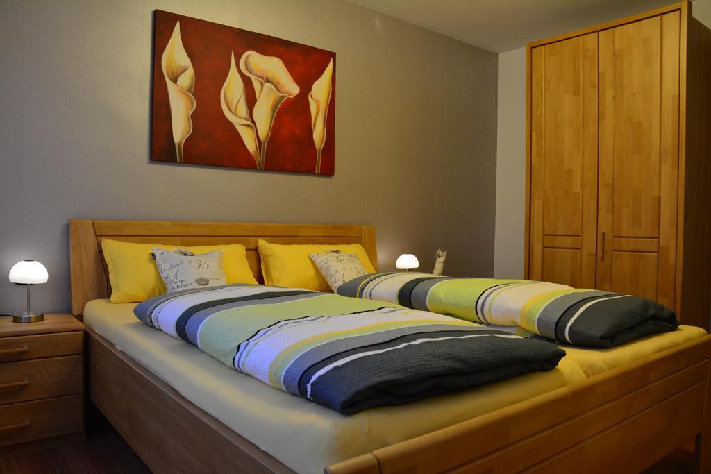 Ferienwohnung Hedi Mastershausen Zimmer foto
